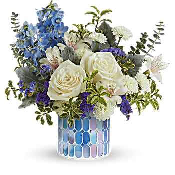 Teleflora's Spreading Light Bouquet
